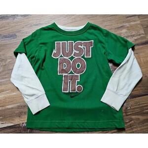 Designer Boys size 6 clothes Nike sports football shirt green